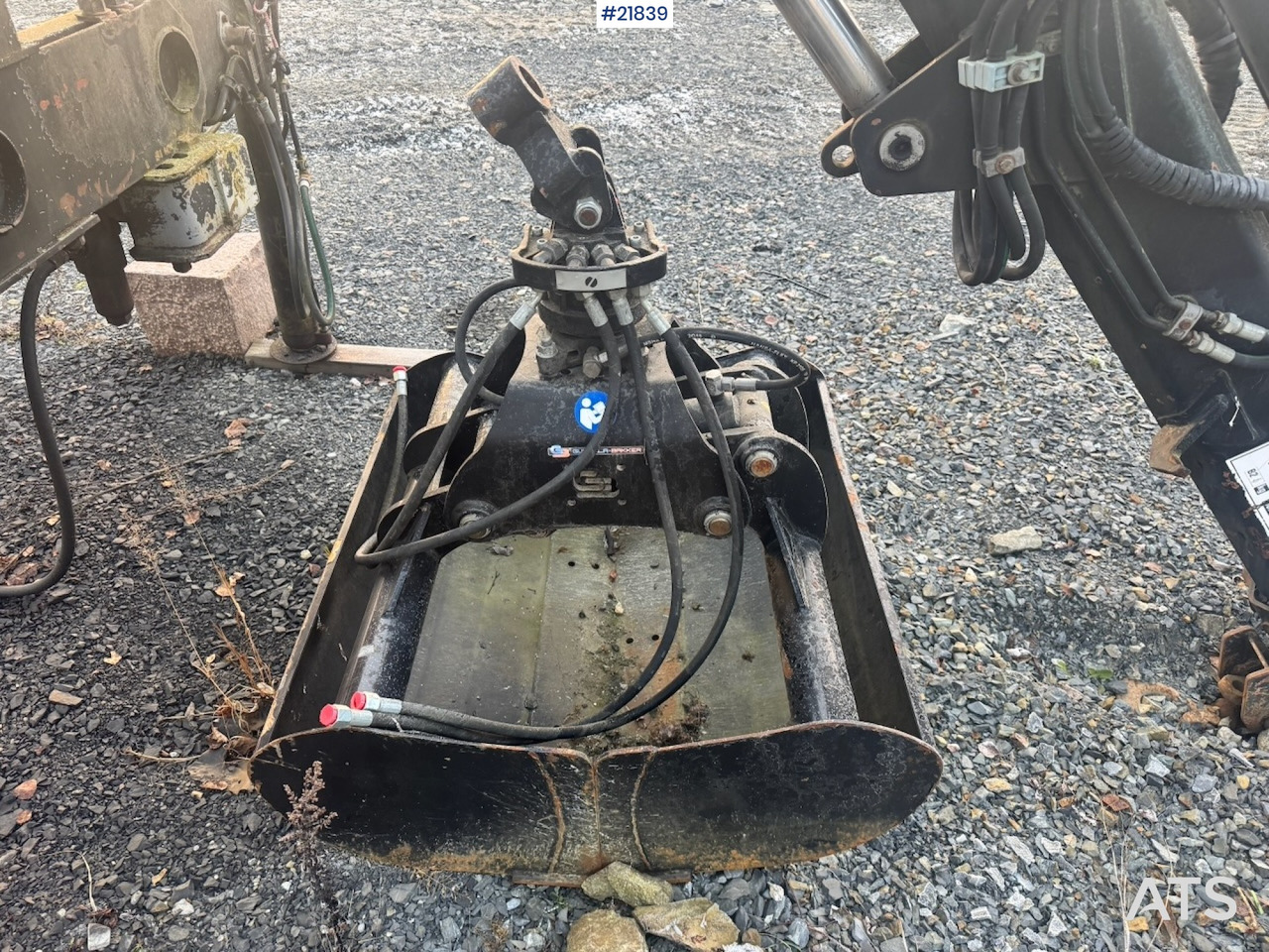 Gusella Bakker - Zweischalengreifer: das Bild 1 Gusella Bakker - Zweischalengreifer: das Bild 1