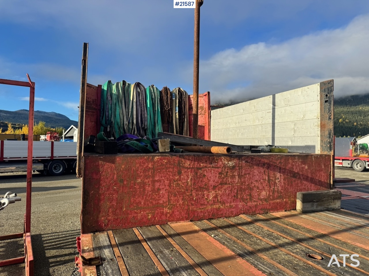 HRD Kransemi - Pritschenauflieger/ Plattformauflieger: das Bild 5 HRD Kransemi - Pritschenauflieger/ Plattformauflieger: das Bild 5