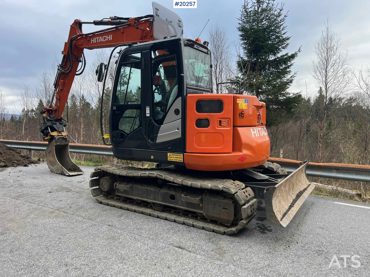 Hitachi ZX85 US-6 - Bagger: das Bild 4 Hitachi ZX85 US-6 - Bagger: das Bild 4