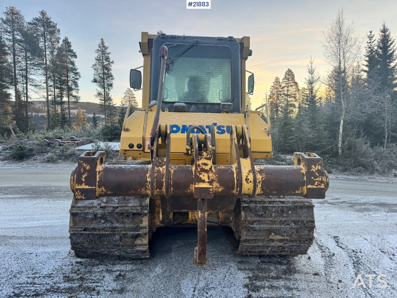 Komatsu D65 PX-15 - Bulldozer: das Bild 5 Komatsu D65 PX-15 - Bulldozer: das Bild 5