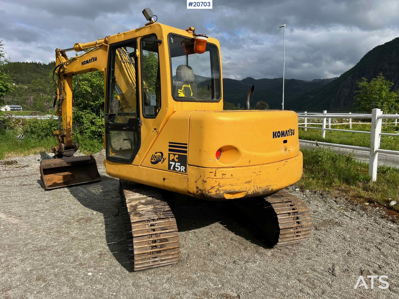 Bagger Komatsu PC75: das Bild 23