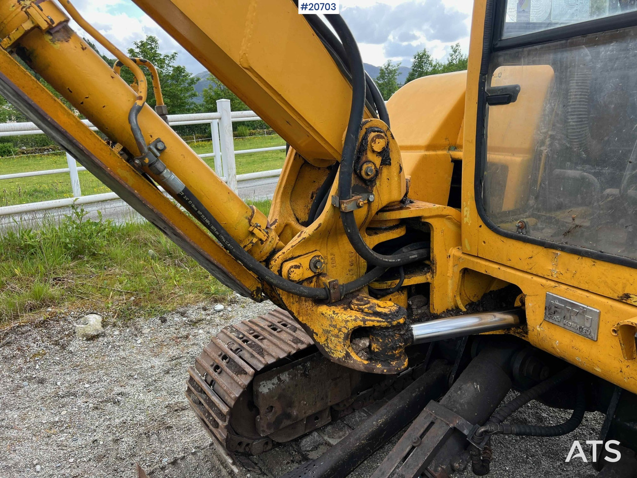Bagger Komatsu PC75: das Bild 26