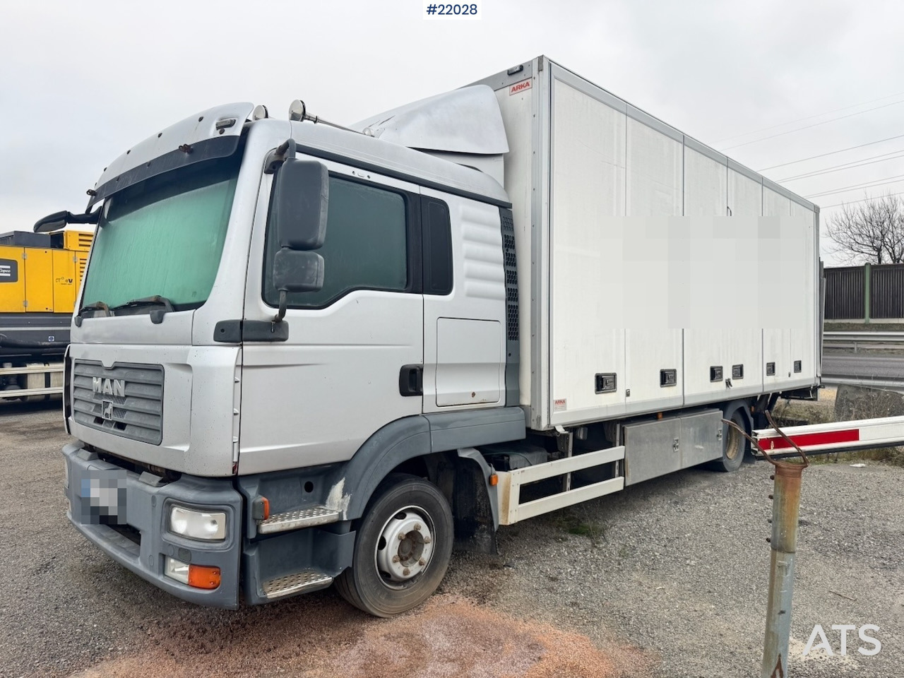 MAN 2008 MAN TGL 12.210 4x2 Skapbil m/ full sideåpning - Koffer LKW: das Bild 2 MAN 2008 MAN TGL 12.210 4x2 Skapbil m/ full sideåpning - Koffer LKW: das Bild 2