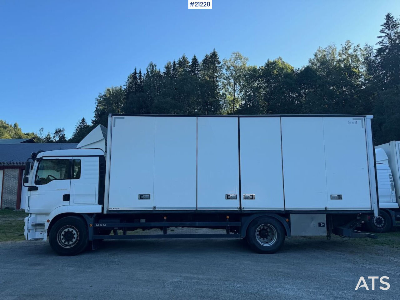 MAN TGM 18.290 - Koffer LKW: das Bild 2 MAN TGM 18.290 - Koffer LKW: das Bild 2