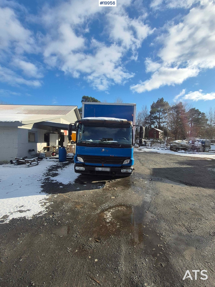 Mercedes 818 - Koffer LKW: das Bild 3 Mercedes 818 - Koffer LKW: das Bild 3