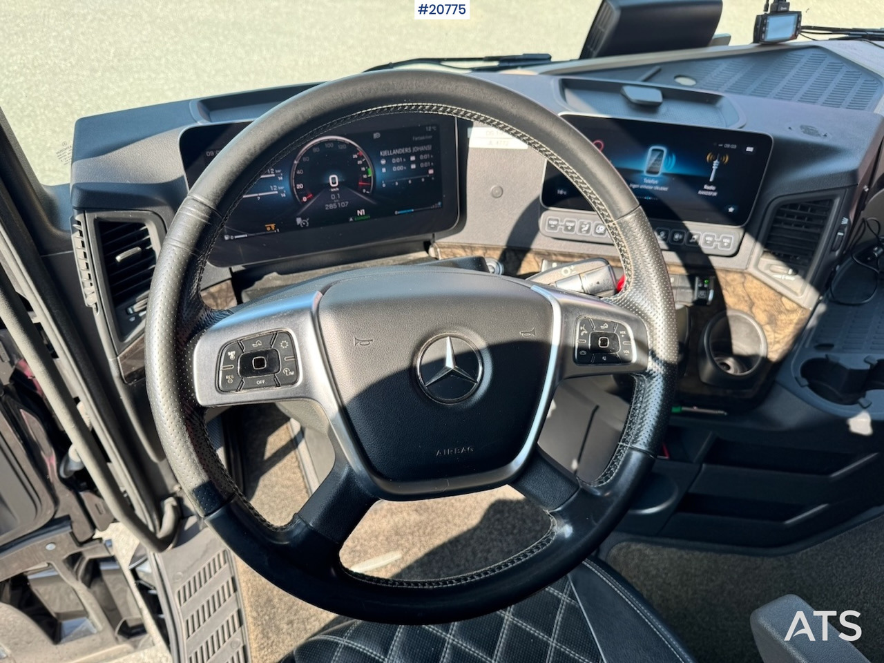 Koffer LKW Mercedes Actros: das Bild 36