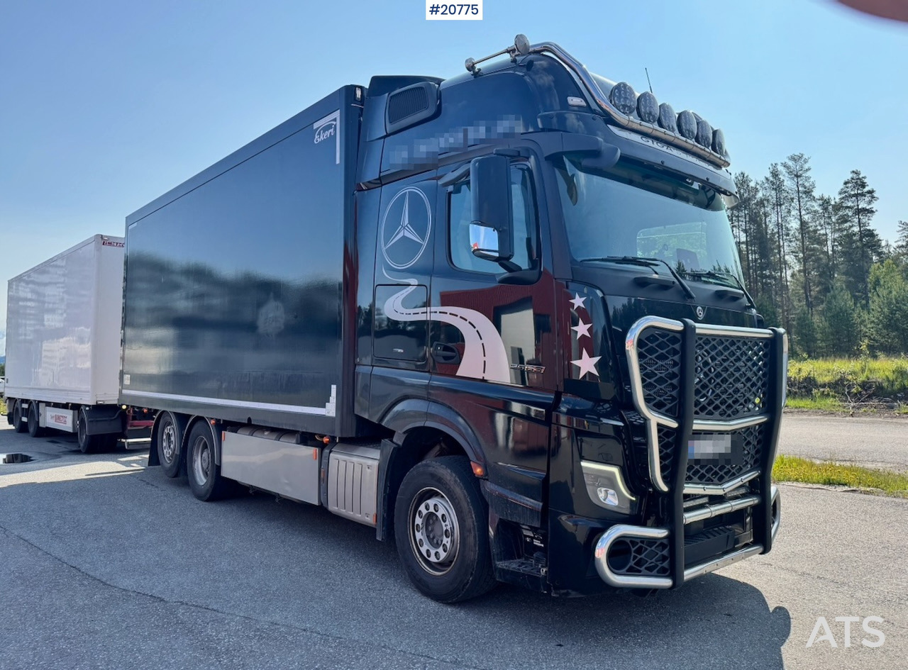 Koffer LKW Mercedes Actros: das Bild 9