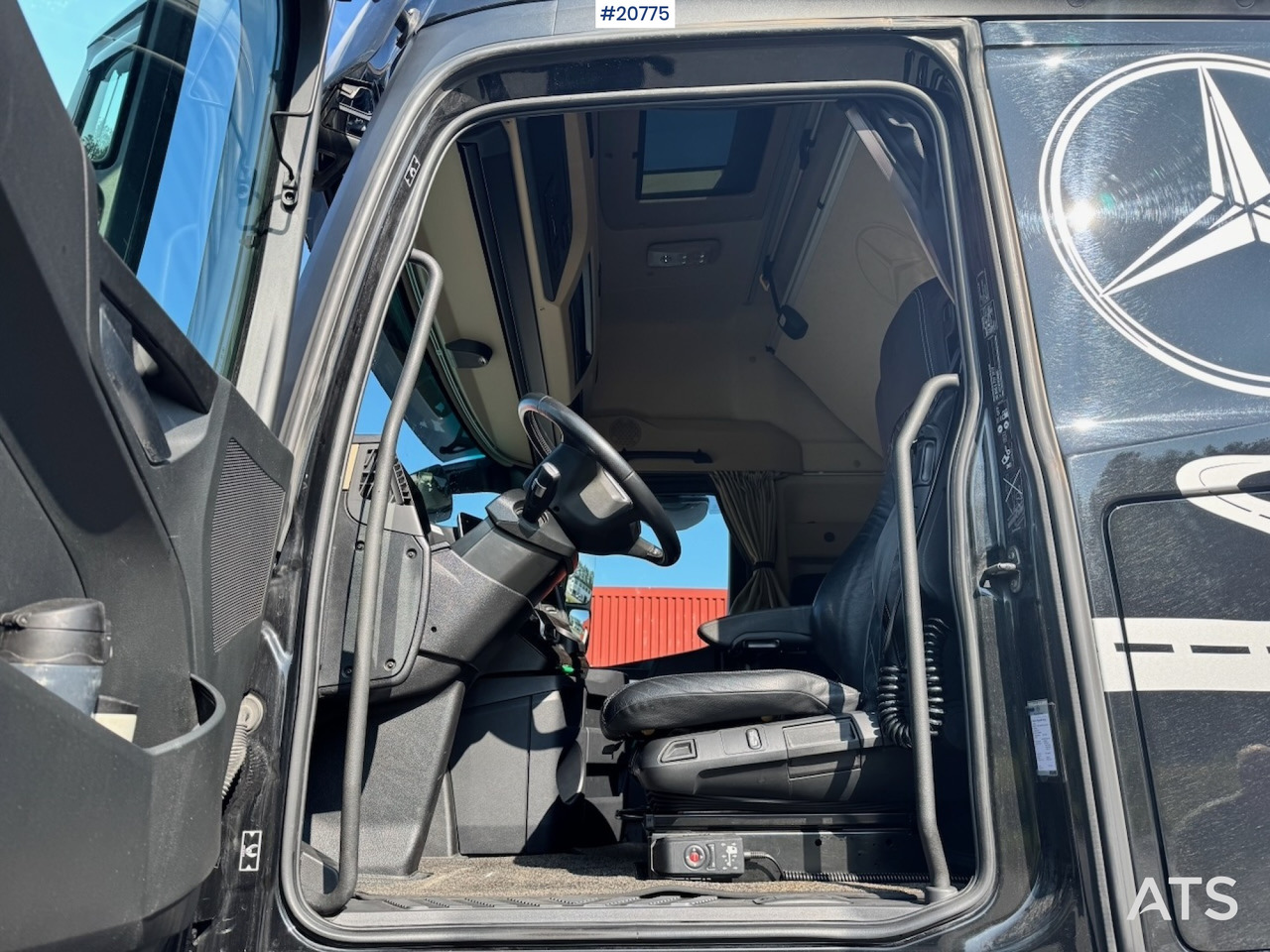 Koffer LKW Mercedes Actros: das Bild 29