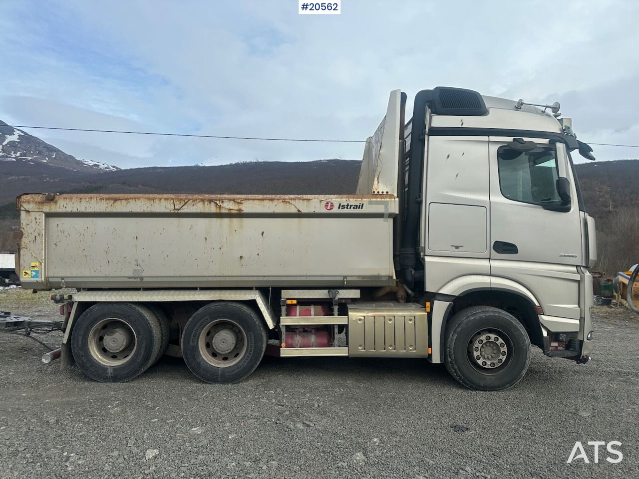 Mercedes Arocs 2658 - Kipper: das Bild 3 Mercedes Arocs 2658 - Kipper: das Bild 3