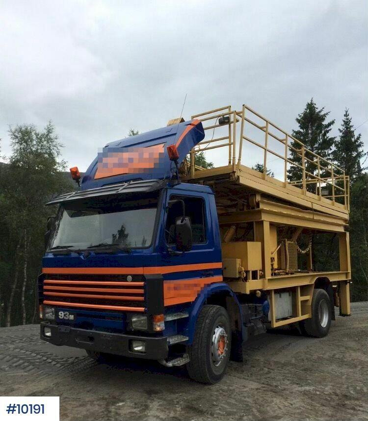 Scania P93 - LKW mit Arbeitsbühne: das Bild 1 Scania P93 - LKW mit Arbeitsbühne: das Bild 1