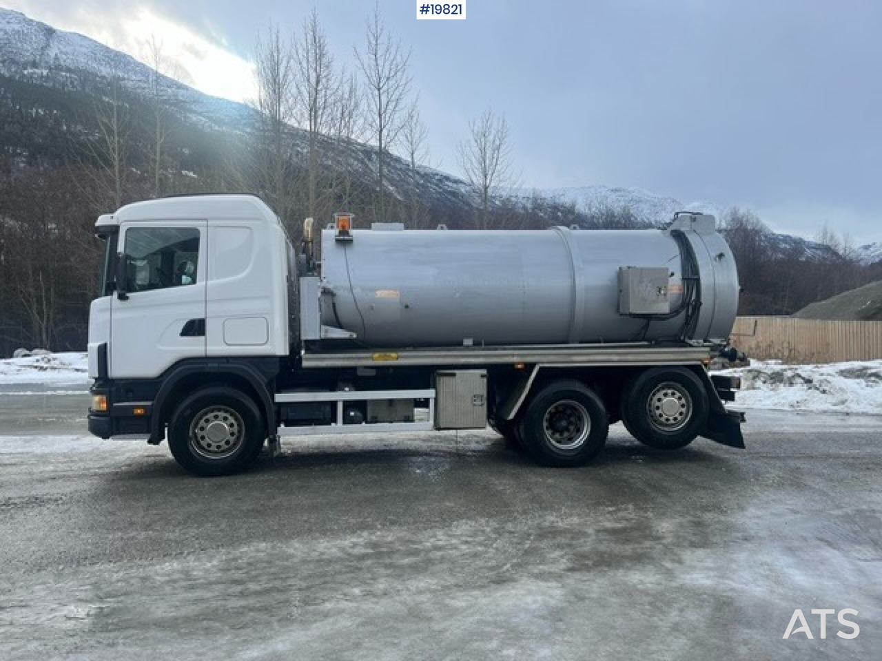 Scania R164 - Tankwagen: das Bild 2 Scania R164 - Tankwagen: das Bild 2