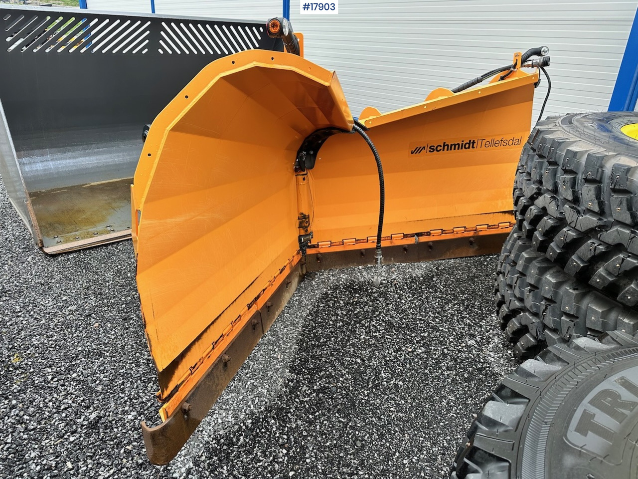 Schmidt V90 - Schneepflug für Baumaschine: das Bild 3 Schmidt V90 - Schneepflug für Baumaschine: das Bild 3
