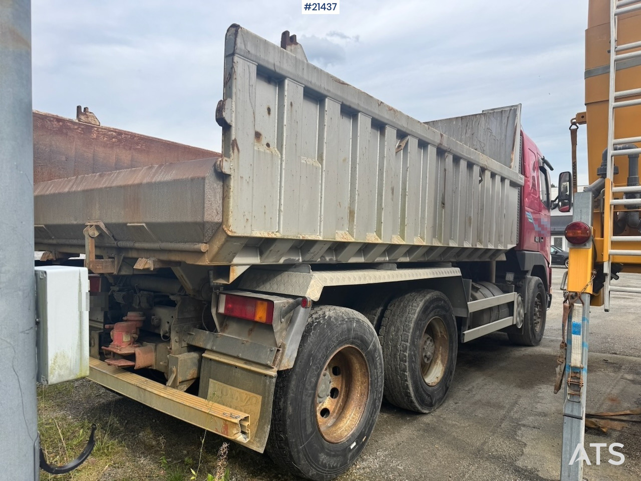 Volvo FH12 420 - Kipper: das Bild 5 Volvo FH12 420 - Kipper: das Bild 5