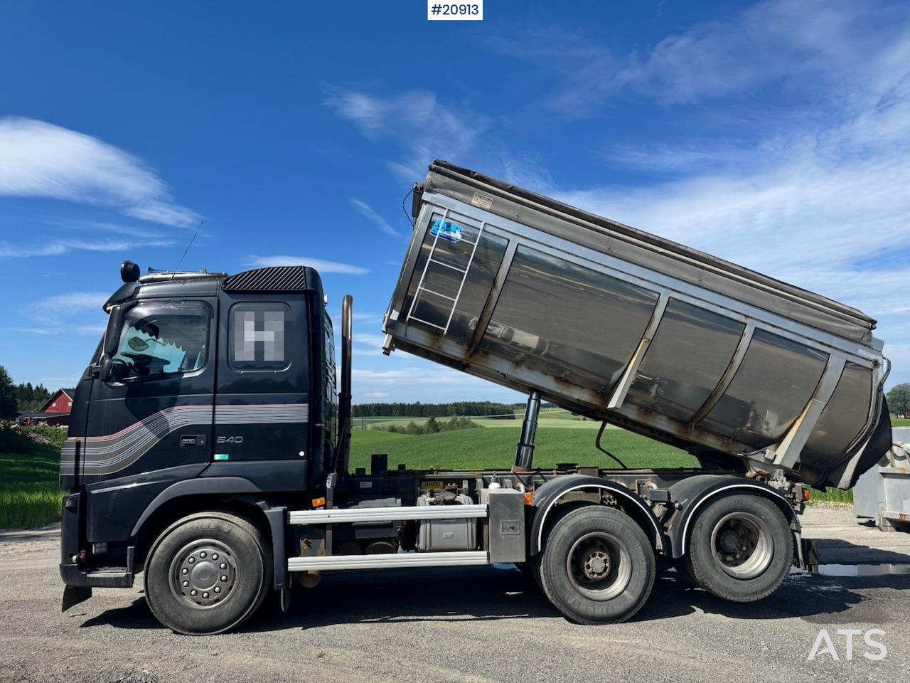 Volvo FH16 540 6x2 Asfaltbil. - Kipper: das Bild 2 Volvo FH16 540 6x2 Asfaltbil. - Kipper: das Bild 2