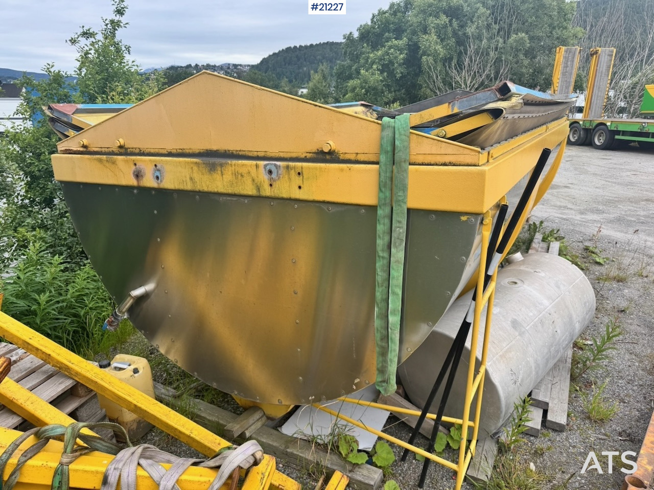 Steinsland Asfaltbalje - Wechselaufbau/ Container, Bitumenspritzmaschine: das Bild 1 Steinsland Asfaltbalje - Wechselaufbau/ Container, Bitumenspritzmaschine: das Bild 1