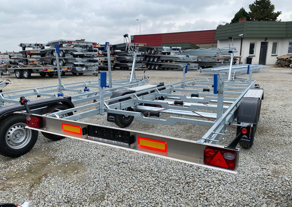 Boro Przyczepa pod ŁÓDŹ! 8,20M! - Bootstrailer: das Bild 3 Boro Przyczepa pod ŁÓDŹ! 8,20M! - Bootstrailer: das Bild 3