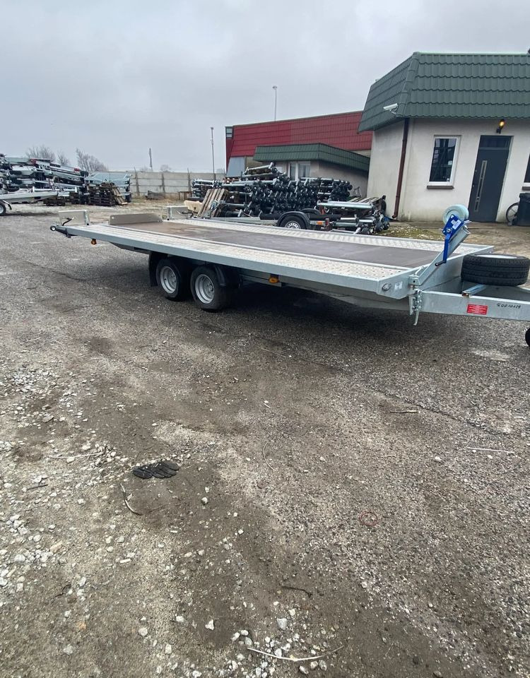 Niewiadów Saturn 4,5 x 2,10 sklejka - Autotransporter Anhänger: das Bild 2 Niewiadów Saturn 4,5 x 2,10 sklejka - Autotransporter Anhänger: das Bild 2