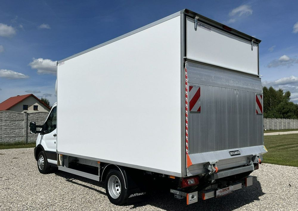 Iveco Daily - Koffer Transporter: das Bild 4 Iveco Daily - Koffer Transporter: das Bild 4