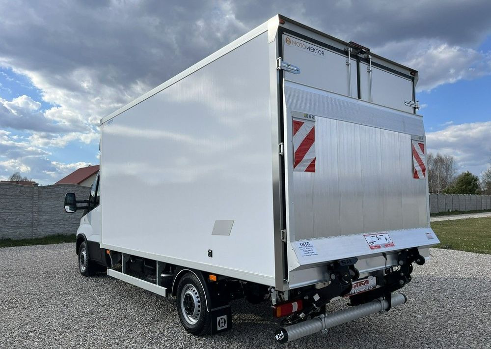 Mercedes-Benz Sprinter - Kühltransporter: das Bild 3 Mercedes-Benz Sprinter - Kühltransporter: das Bild 3