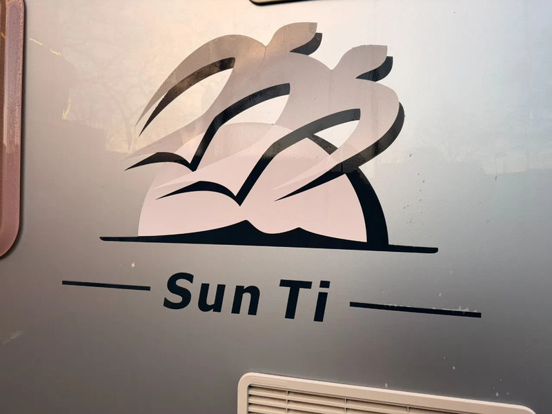 Renault KED Halfintregaal SUN TI - Teilintegriertes Wohnmobil: das Bild 4 Renault KED Halfintregaal SUN TI - Teilintegriertes Wohnmobil: das Bild 4