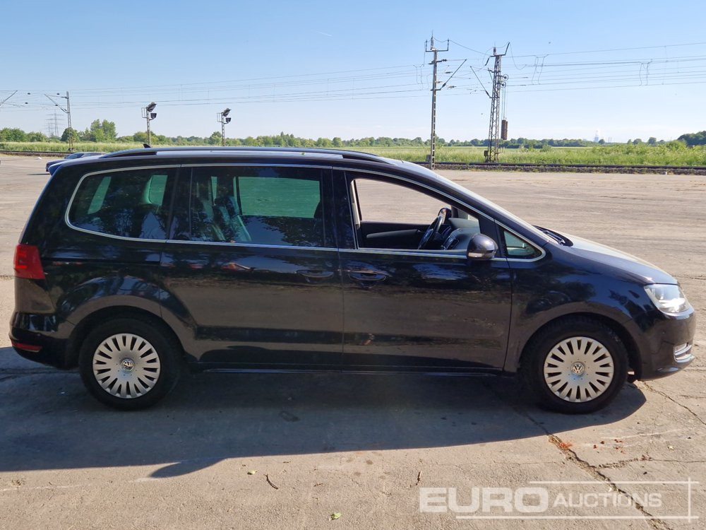 PKW 2010 Volkswagen Sharan: das Bild 6