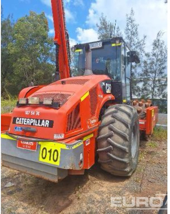 2011 CAT CP76XT - Walzen: das Bild 4 2011 CAT CP76XT - Walzen: das Bild 4