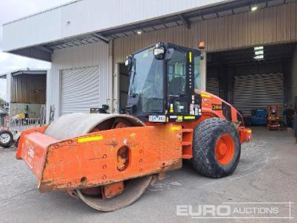 2011 CAT CS74 - Walzen: das Bild 2 2011 CAT CS74 - Walzen: das Bild 2