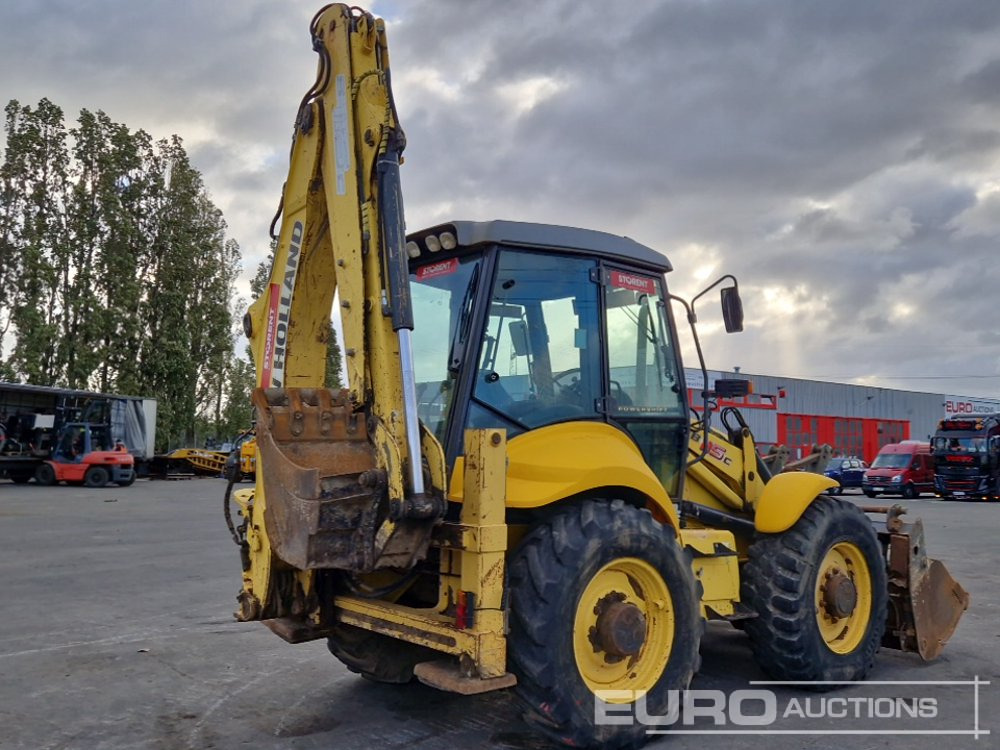 2012 New Holland B115C - Baggerlader: das Bild 5 2012 New Holland B115C - Baggerlader: das Bild 5
