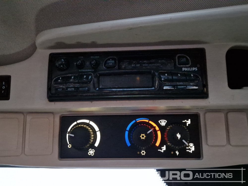 Traktor 2013 John Deere 6190R: das Bild 28