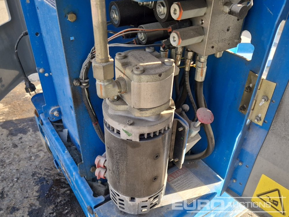 Teleskopmastbühne 2016 Genie GR-15: das Bild 18