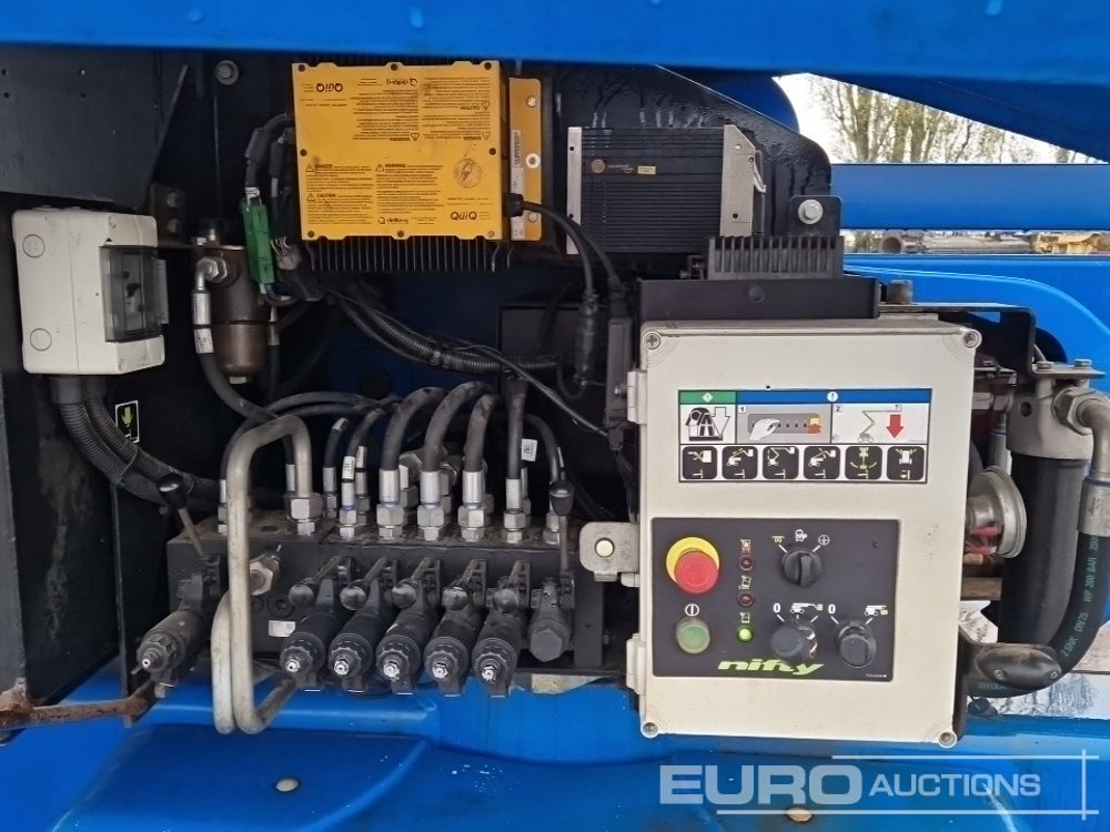 Arbeitsbühne 2016 Niftylift HR28 Hybrid: das Bild 30