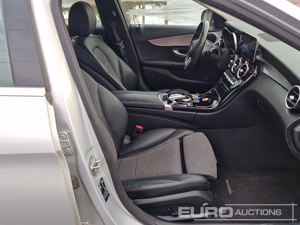 PKW 2019 Mercedes Benz C220D: das Bild 22