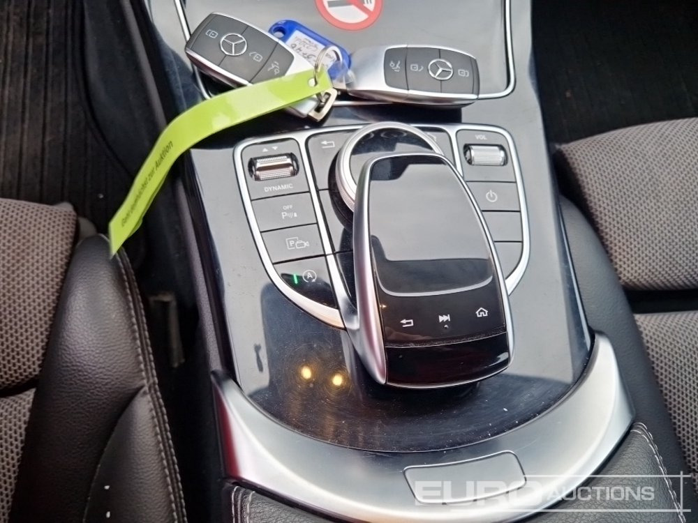 PKW 2019 Mercedes Benz C220D: das Bild 27
