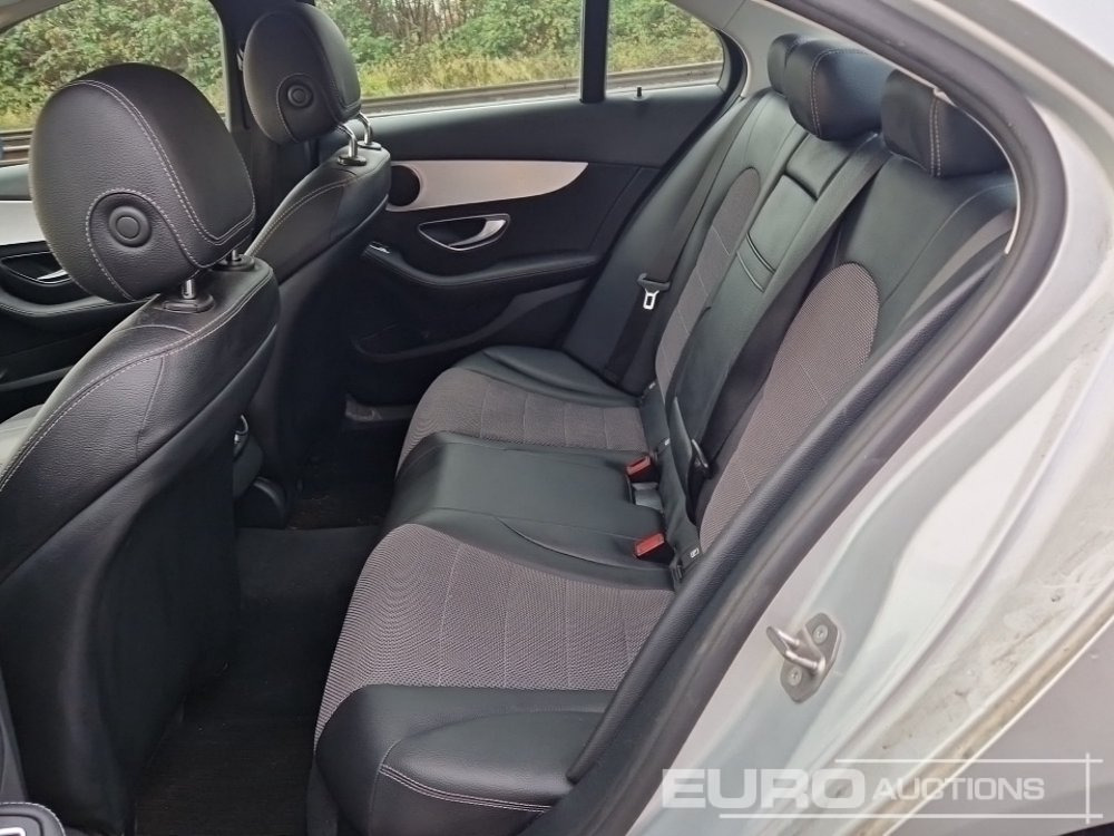 PKW 2019 Mercedes Benz C220D: das Bild 20