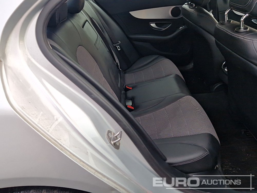 PKW 2019 Mercedes Benz C220D: das Bild 17