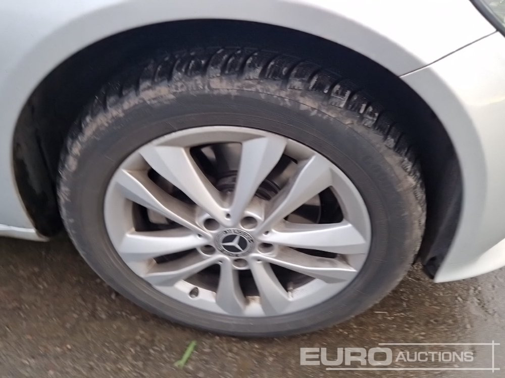 PKW 2019 Mercedes Benz C220D: das Bild 7