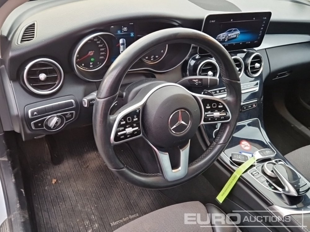 PKW 2019 Mercedes Benz C220D: das Bild 28