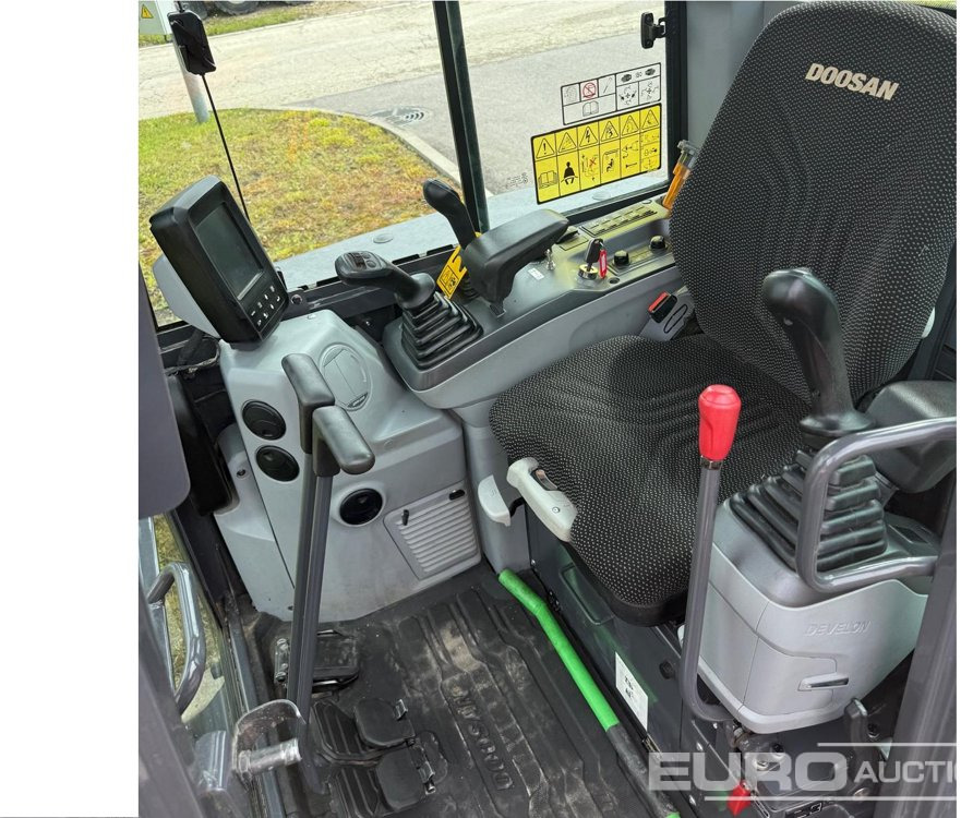 2023 Develon DX 27Z-7 2 buckets - Minibagger: das Bild 5 2023 Develon DX 27Z-7 2 buckets - Minibagger: das Bild 5