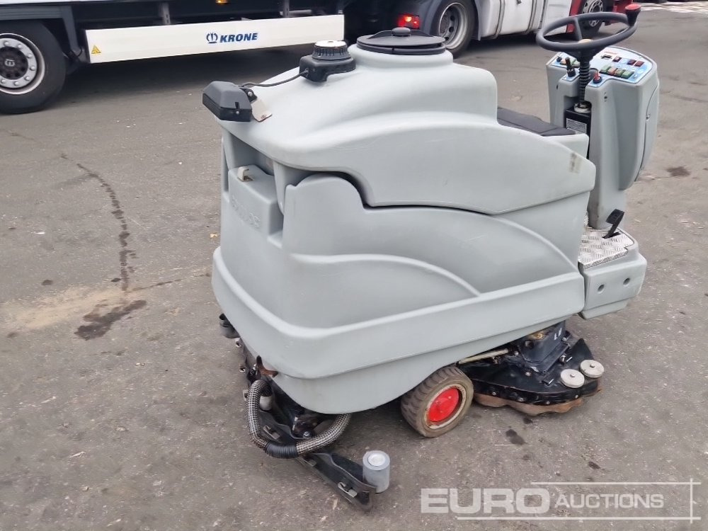 Comac Tripla 75 II - Kehrmaschine: das Bild 4 Comac Tripla 75 II - Kehrmaschine: das Bild 4