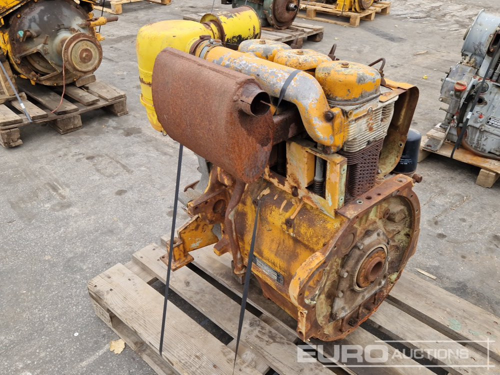 Deutz 3 Cylinder Diesel Engine - Motor: das Bild 4 Deutz 3 Cylinder Diesel Engine - Motor: das Bild 4