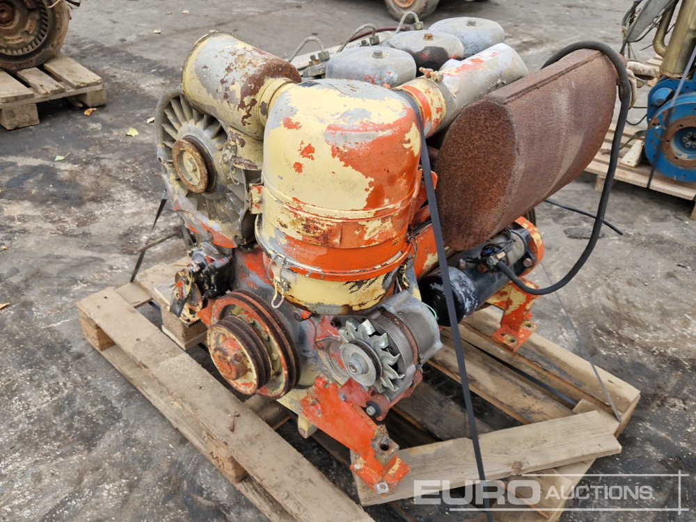 Deutz 3 Cylinder Diesel Engine - Motor: das Bild 2 Deutz 3 Cylinder Diesel Engine - Motor: das Bild 2