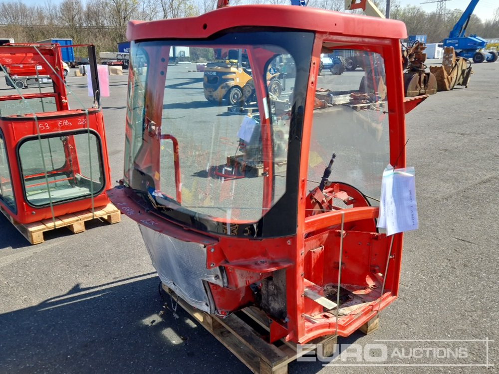 Cabin to suit JCB 406 - Ersatzteile: das Bild 3 Cabin to suit JCB 406 - Ersatzteile: das Bild 3