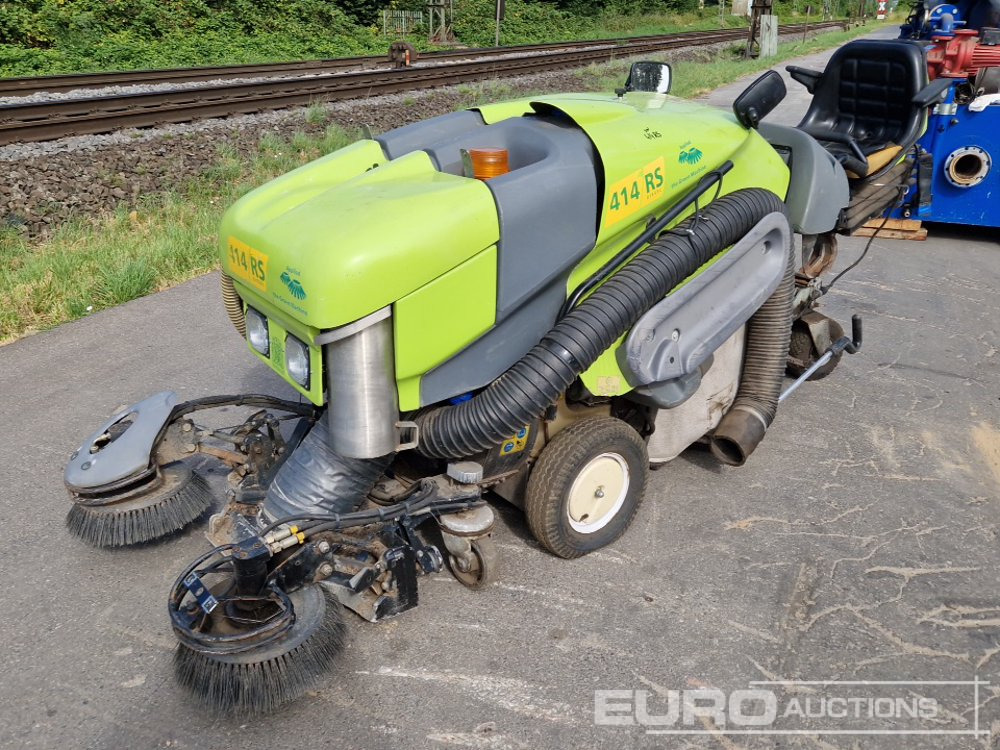 Green Machine 414RS - Kehrmaschine: das Bild 1 Green Machine 414RS - Kehrmaschine: das Bild 1