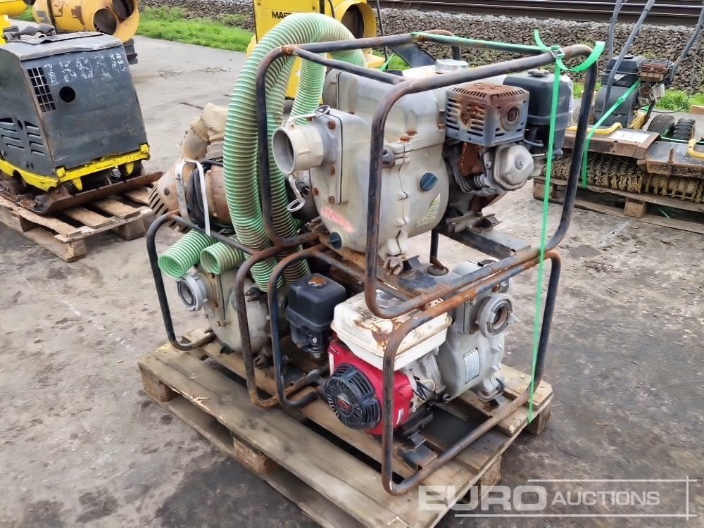 Koshin Pump (3 of) Electric Pump (2 of) - Wasserpumpe: das Bild 2 Koshin Pump (3 of) Electric Pump (2 of) - Wasserpumpe: das Bild 2