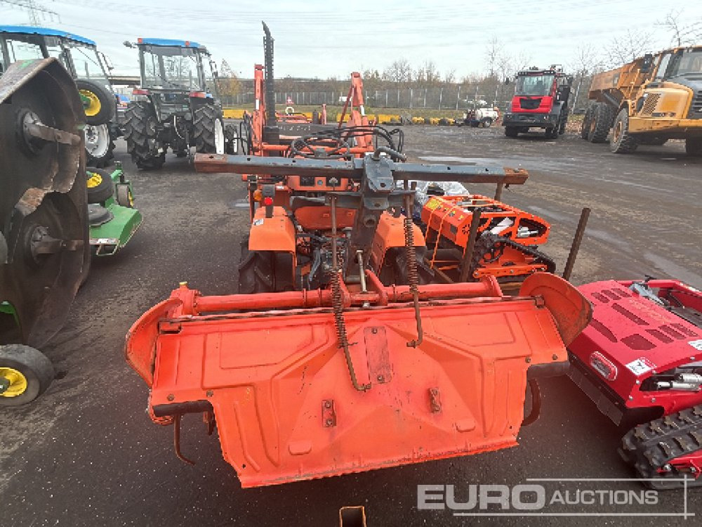 Kubota B1200 - Kleintraktor: das Bild 4 Kubota B1200 - Kleintraktor: das Bild 4