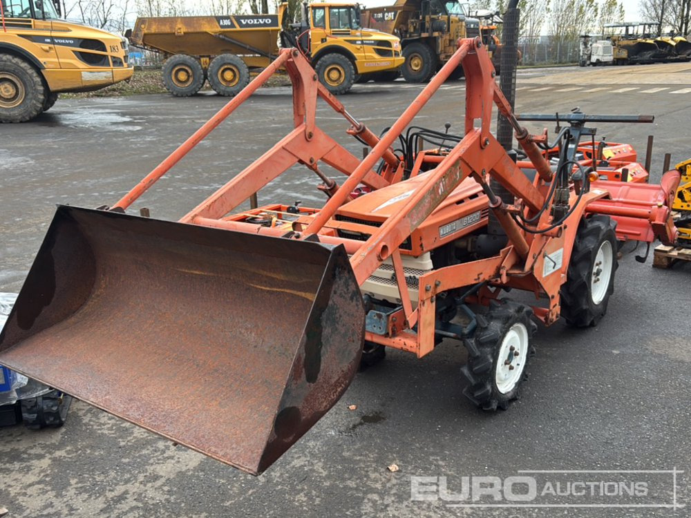 Kubota B1200 - Kleintraktor: das Bild 1 Kubota B1200 - Kleintraktor: das Bild 1