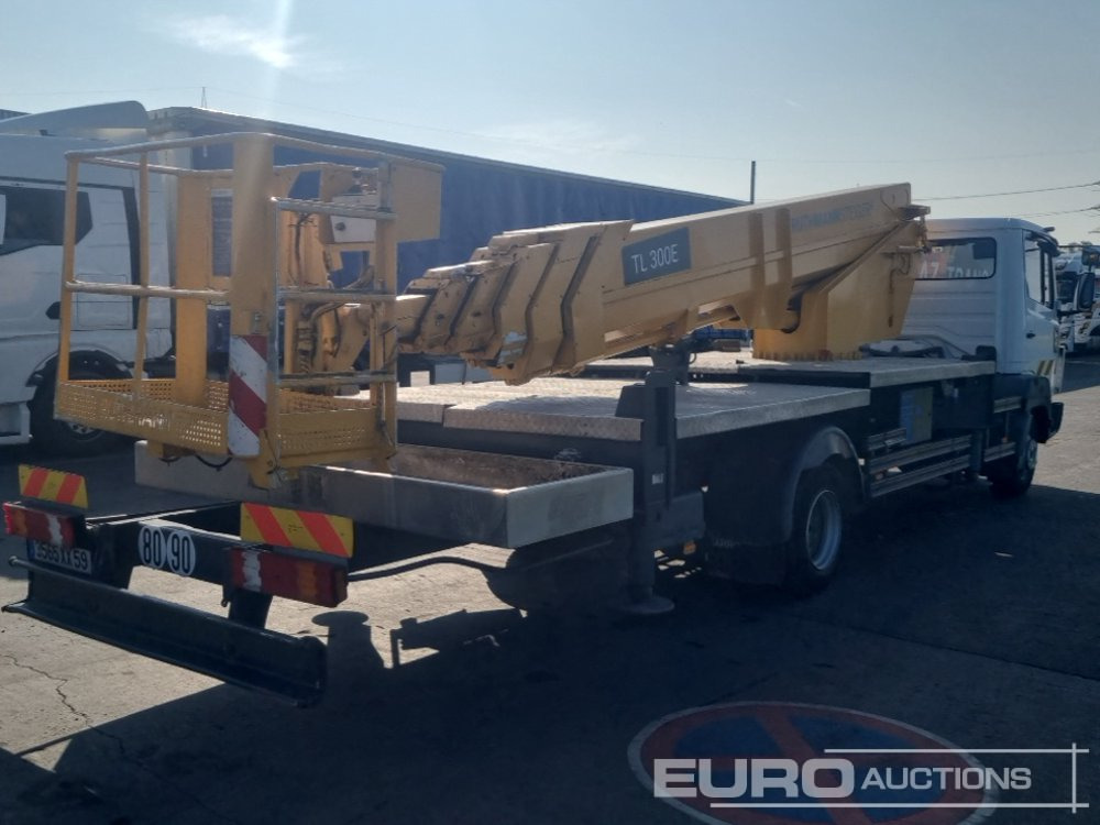 Mercedes 4x2 Access Truck, Manual Gearbox, Ruthmann Steiger TL 300E Boom, Access Platform - LKW mit Arbeitsbühne: das Bild 5 Mercedes 4x2 Access Truck, Manual Gearbox, Ruthmann Steiger TL 300E Boom, Access Platform - LKW mit Arbeitsbühne: das Bild 5