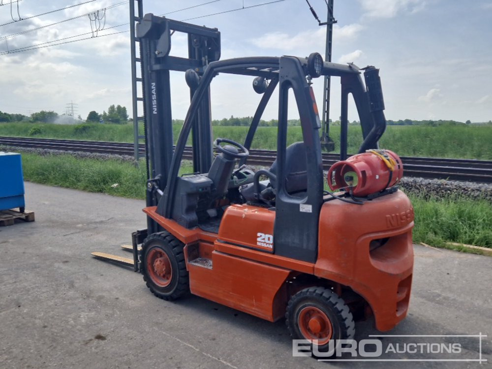Nissan UD02A20P - Gabelstapler: das Bild 3 Nissan UD02A20P - Gabelstapler: das Bild 3