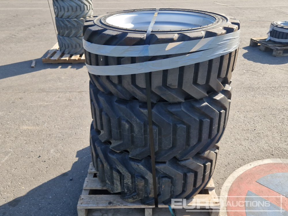 Outrigger 355/55D625NHS Tyres with Rims (3 of) - Reifen: das Bild 2 Outrigger 355/55D625NHS Tyres with Rims (3 of) - Reifen: das Bild 2