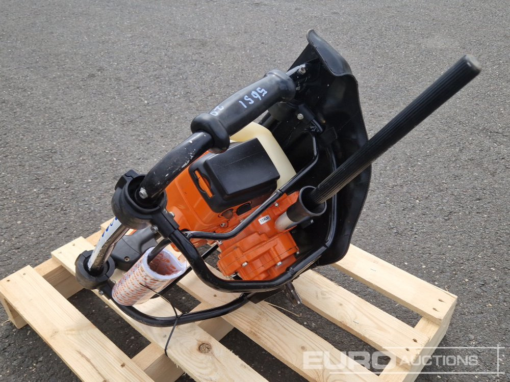 Stihl BT121Petrol Auger - Erdbohrer: das Bild 2 Stihl BT121Petrol Auger - Erdbohrer: das Bild 2